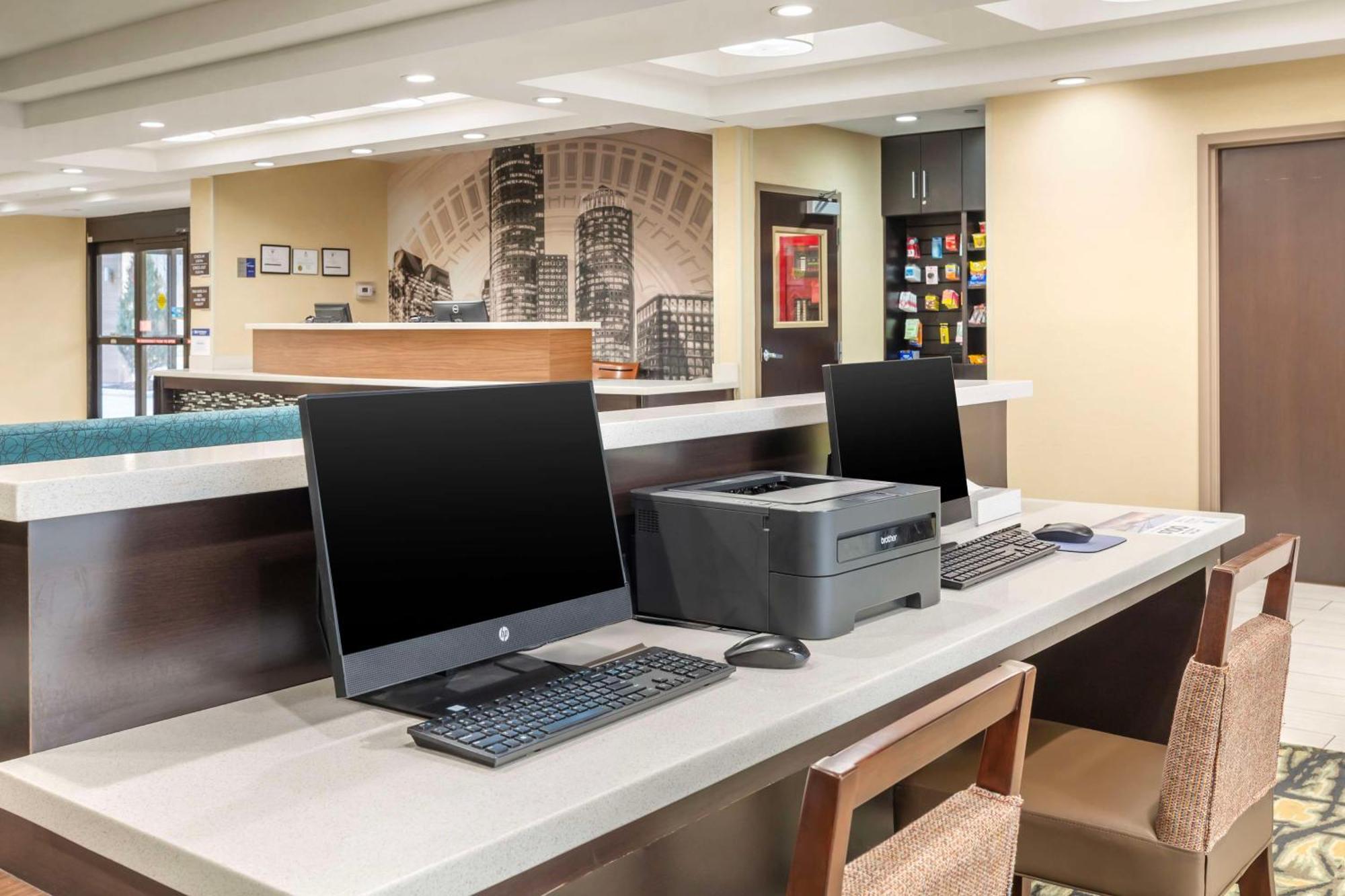 Best Western Plus New Englander Woburn Bagian luar foto