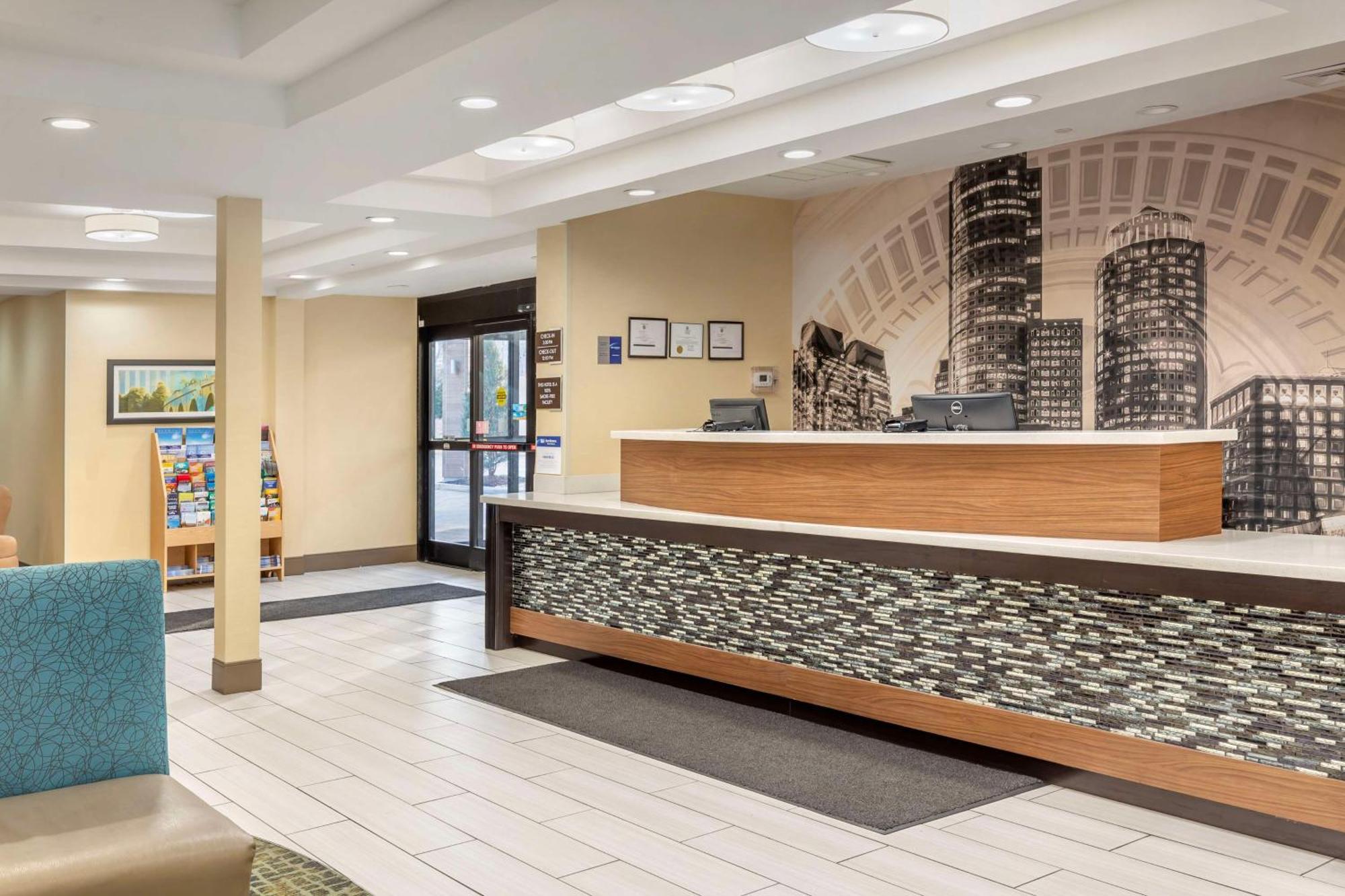 Best Western Plus New Englander Woburn Bagian luar foto
